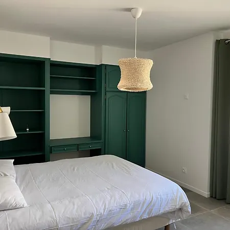 Holiday home Ile D Oleron Vertbois, Bois Piscine Et *